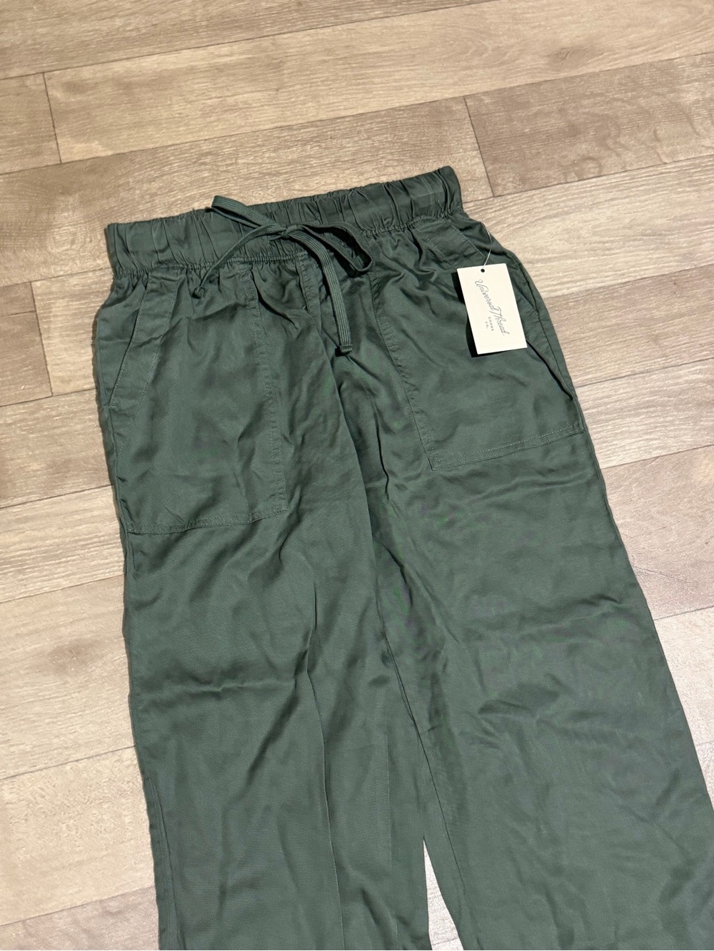 Universal Thread Women's High-Rise Joggers Olive Green Size XS - Picture 3 of 12